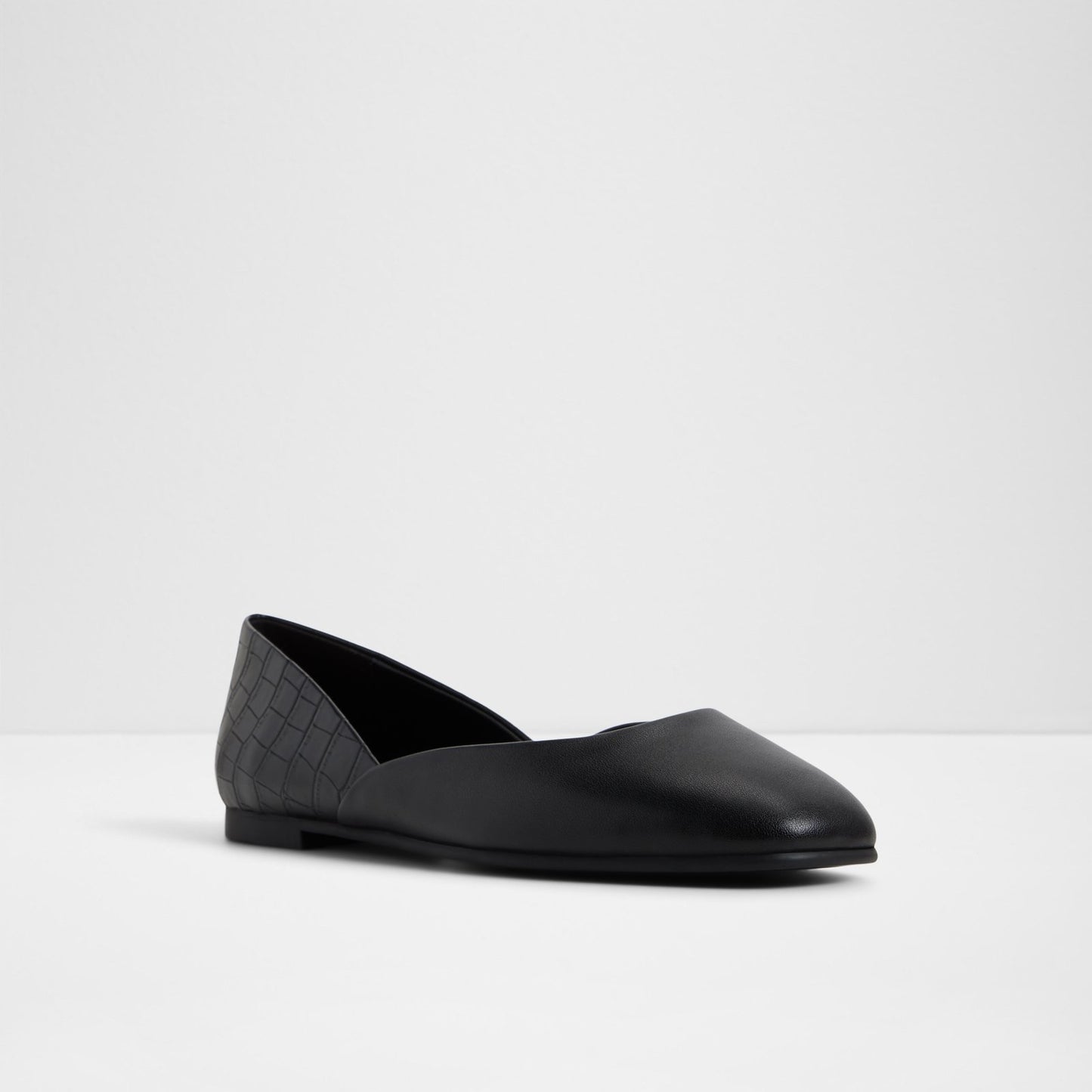 Malavoy Womens Flat Shoes
